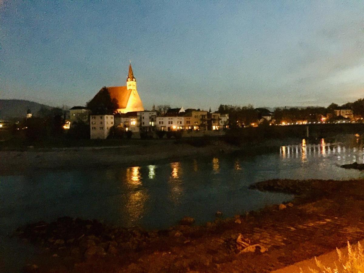 Ferienwohnung An Der Romantischen Salzachschleife Naehe Salzburg Laufen Esterno foto