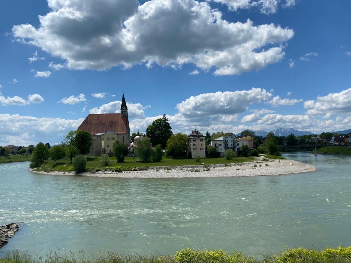 Ferienwohnung An Der Romantischen Salzachschleife Naehe Salzburg Laufen Esterno foto